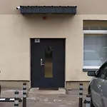 Air Apartment 201